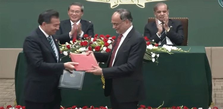 Pakistan, China agree deepening bilateral ties in multiple sectors