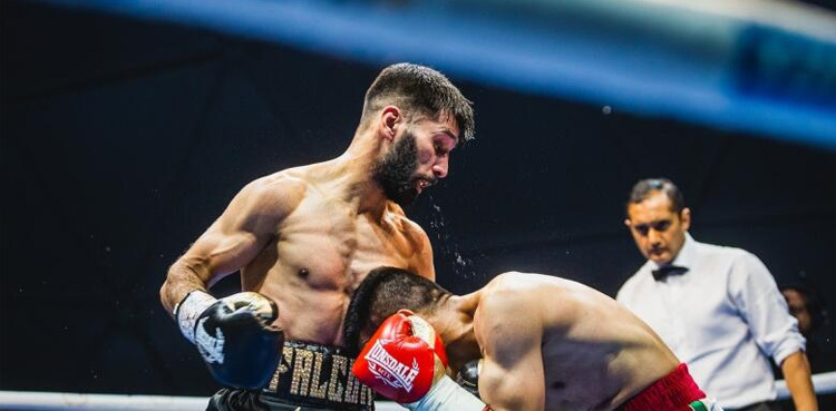 Boxer Muhammad Wasim receives heroic welcome upon return