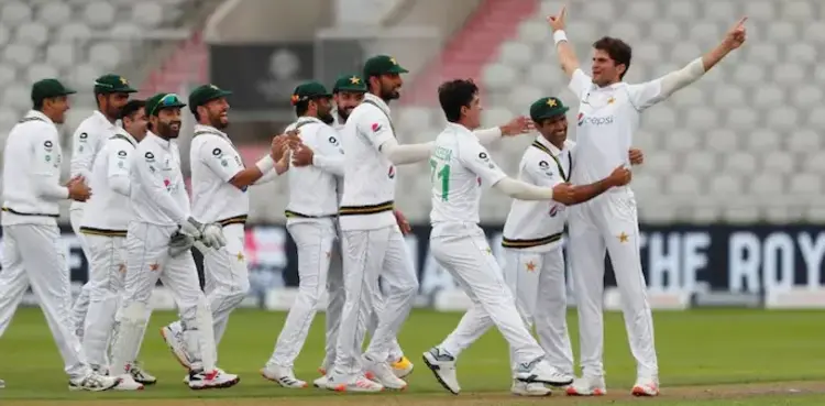 PAK v ENG: Nasser Hussain warns England ahead of Test series