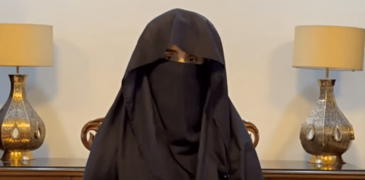 £190 million case: IHC raises objection on PTI founder, Bushra Bibi's pleas 