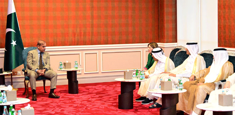 PM Sharif invites Qatari businessmen to invest in Pakistan