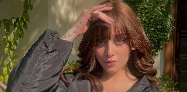 Alizeh Shah wins the internet with her singing video - Watch