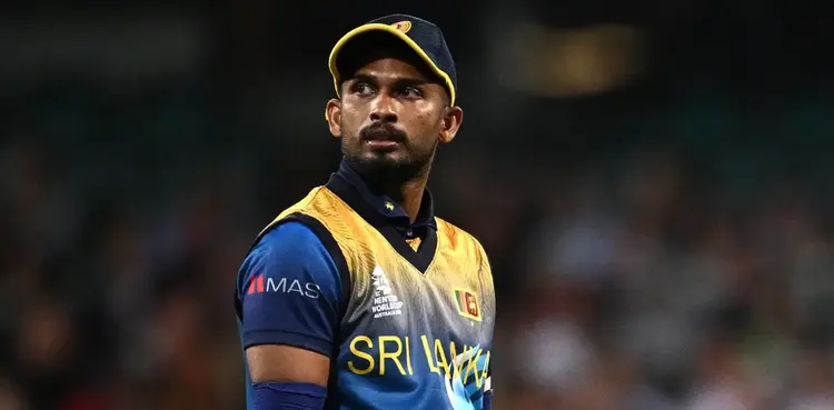 Sri Lanka pacer Shanaka gives 30 runs in three deliverie