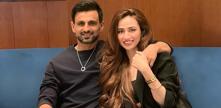 Sana Javed, Shoaib Malik’s pictures from Dubai go viral!