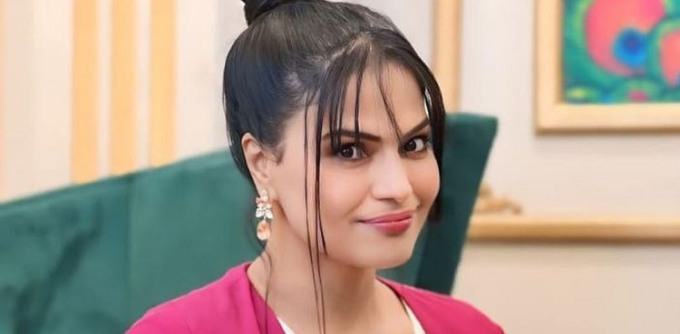 My inbox is full of Bollywood offers to date: Veena Malik