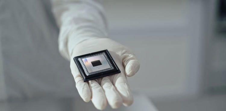 WATCH: Google cracks a quantum computing challenge with new chip