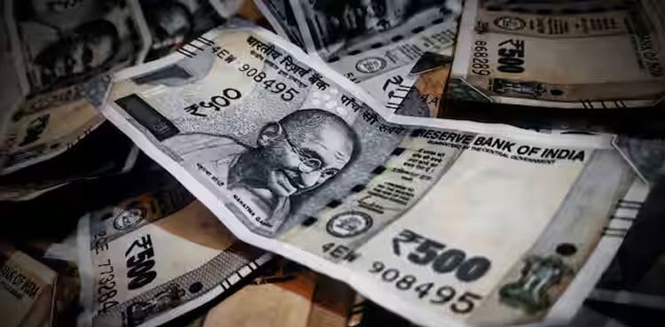 INR: Indian rupee logs worst day in 3 weeks on tariff fears