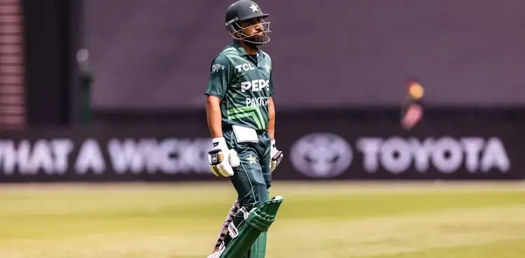 Abdullah Shafique registers unwanted record with three consecutive ducks