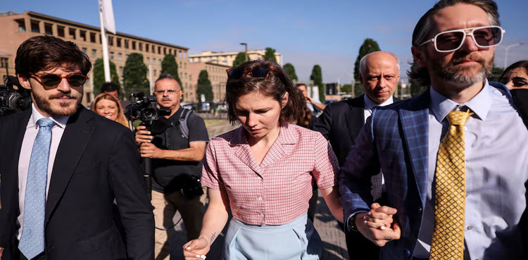 Italy's top court upholds Amanda Knox slander conviction