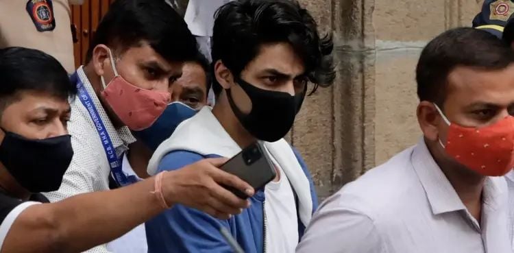 Aryan Khan drugs case: Cop reacts to Shah Rukh Khan’s leaked chat