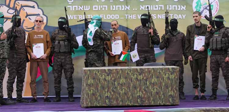 Three more freed hostages handed over to Israeli army