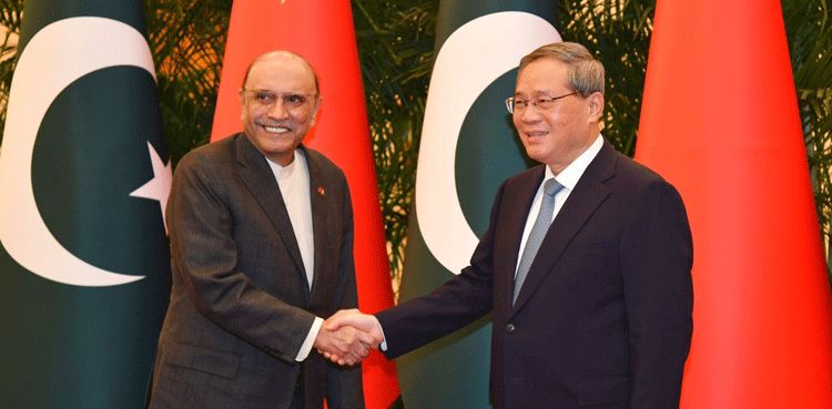Pakistan, China agree to further strengthen strategic cooperation