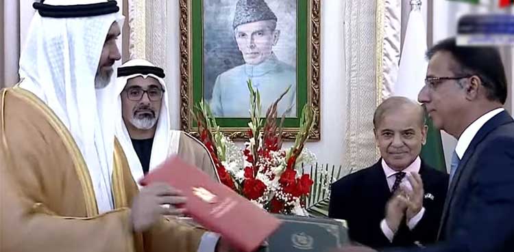 Pakistan, UAE sign five accords of cooperation in banking, mining