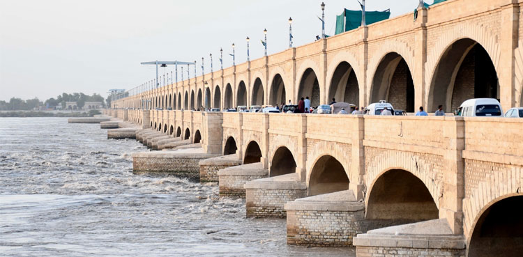 Sukkur Barrage's 16 gates replacement work completes: irrigation minister