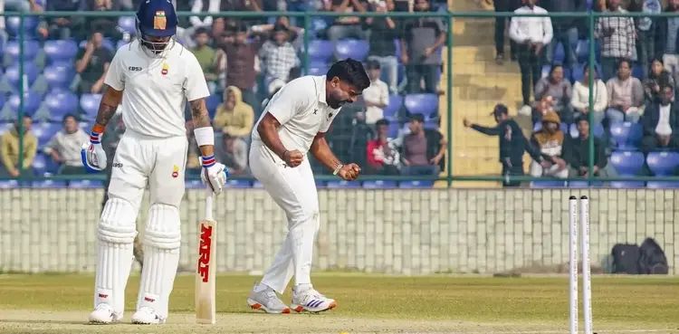 Railways pacer Sangwan addresses Virat Kohli's dismissal in Ranji Trophy