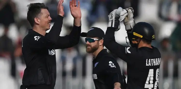 New Zealand feel 'lucky' in Lahore