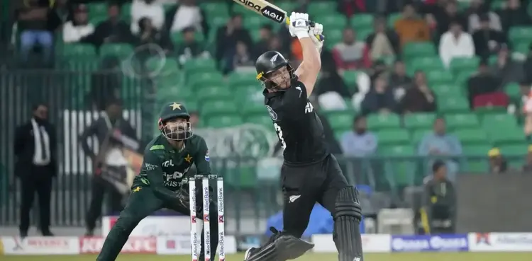 New Zealand beat Pakistan by 78 runs in tri-series opener