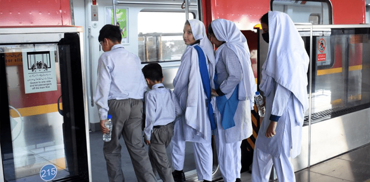 Punjab govt to introduce special student travel card