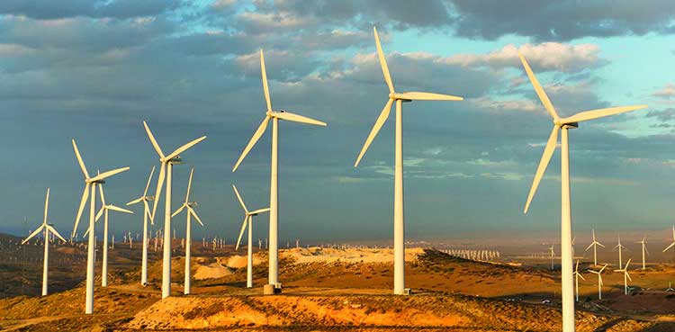 Chinese company to construct 425MW wind solar plants in Sindh