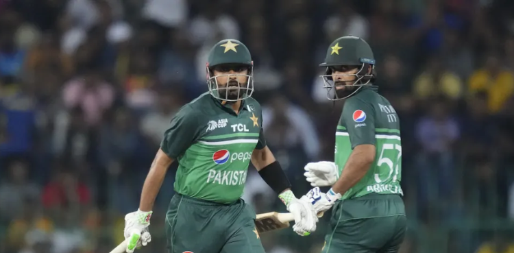 What does Abdullah Shafique think of Babar Azam’s expectations?