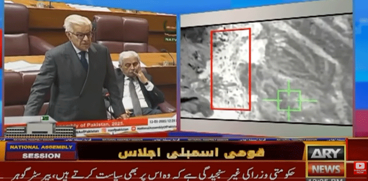 Khawaja Asif slams PTI 'propaganda' over Jaffar Express incident