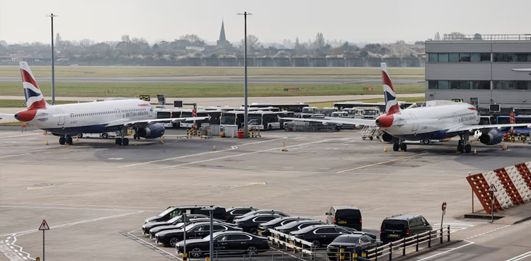 Heathrow flights resume after closure causes global flight turmoil