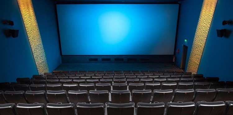 Man wins lawsuit against movie theater for excessive commercials
