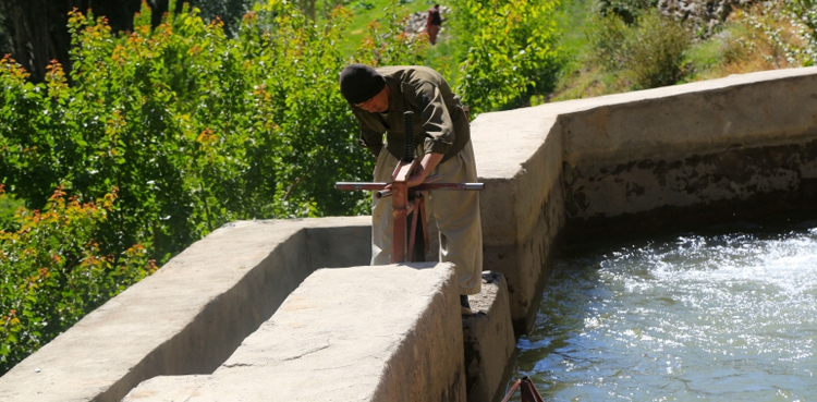 Hyderabad farmers combat water shortage crisis with small dams