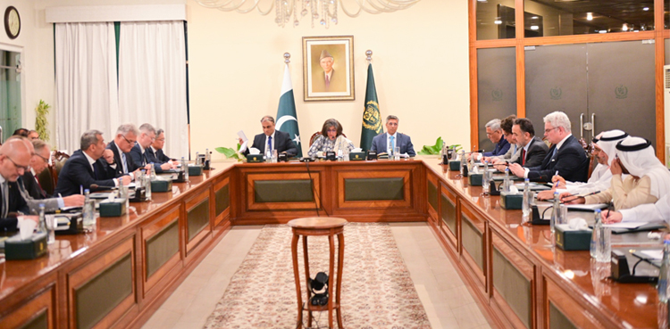 Foreign diplomats briefed on Kashmir situation