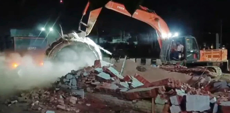 Shrine demolished in India for highway expansion