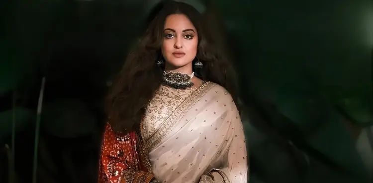 Sonakshi Sinha gives explosive reply to troll predicting her divorce