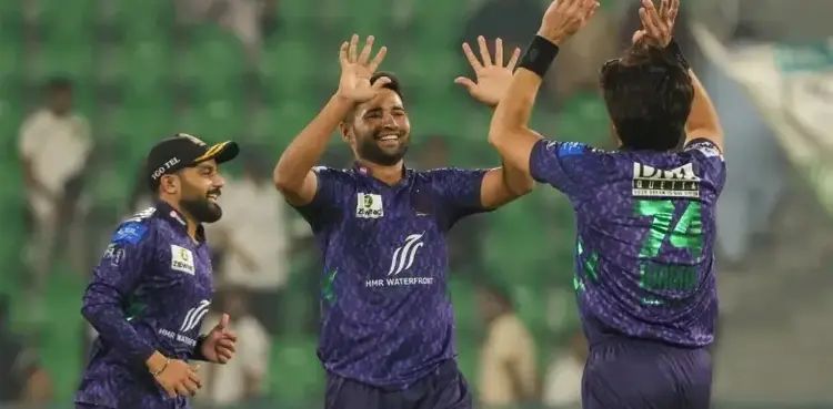 WATCH: Khurram Shahzad rattles Sultans in powerplay