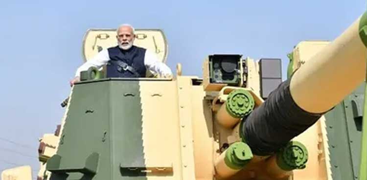 India offers cheap loans for arms, targeting Russia's customers