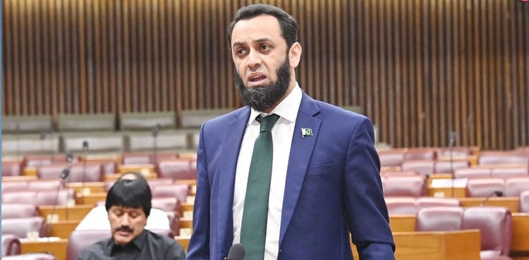 Pakistan army kills 50 Indian soldiers at LoC, says Information minister