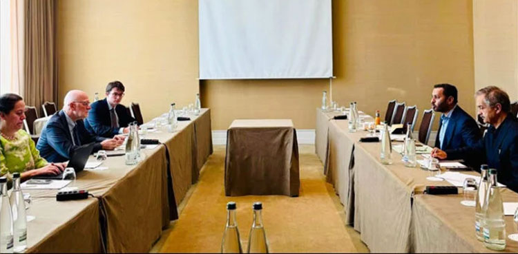 Pakistan reaffirms commitment to eradicate polio in meeting with Gates Foundation