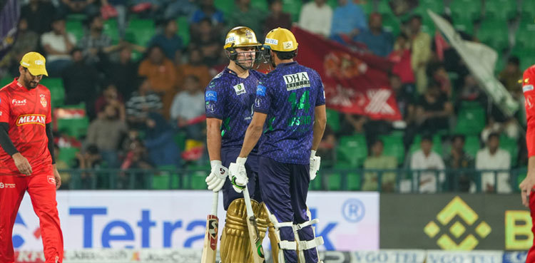 Quetta Gladiators edge Islamabad United in PSL last-over thriller