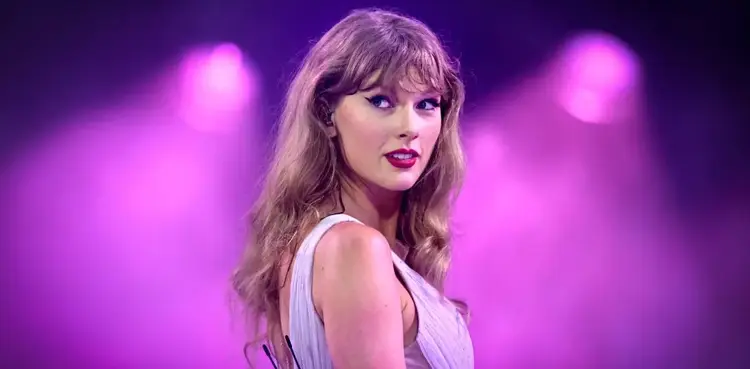 Taylor Swift stuns fans with unexpected duet