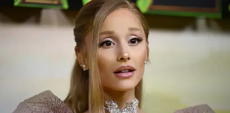 Ariana Grande Joins Ben Stiller in ‘Meet the Parents 4’