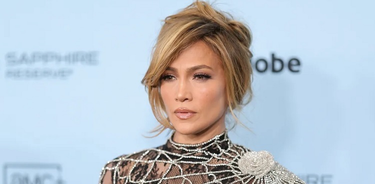 Jennifer Lopez suffers facial injury during rehearsals