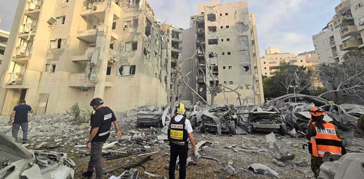 Video: Four killed, scores injured in Iran missile strike on Israel just before ceasefire