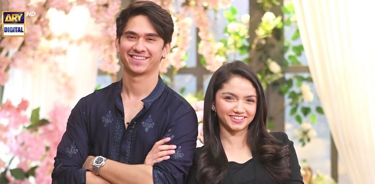 Samar Jafri heaps praises at 'Parwarish' co-star Aina Asif