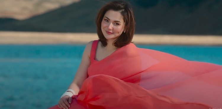 Hania Aamir steals the spotlight in 'Sardaar Ji 3' song 'Sohni Lagdi'