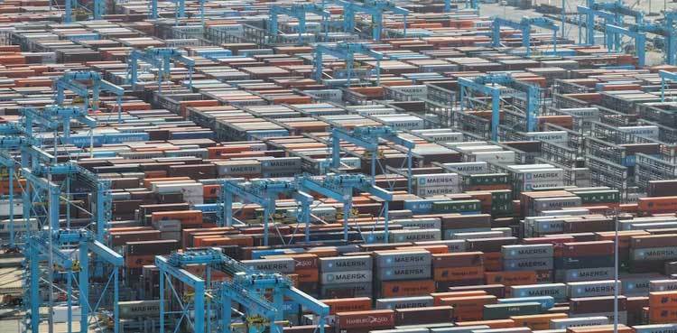 Trump issues new tariff notices as EU pushes for US trade deal