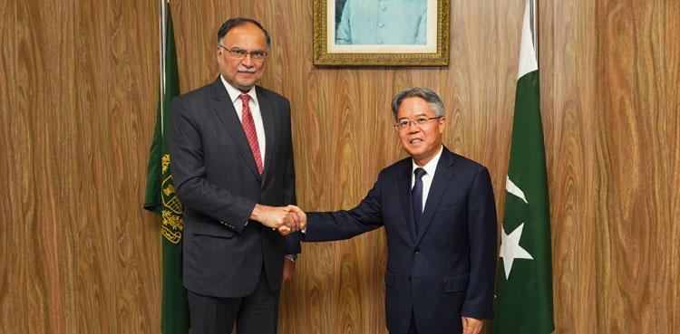 Ahsan Iqbal highlights Gwadar’s mineral potential in meeting with Chinese Ambassador