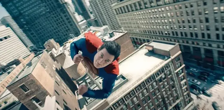 ‘Superman’ soars past $400m globally