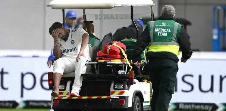 WATCH: Rishabh Pant taken off field after foot injury in Manchester Test