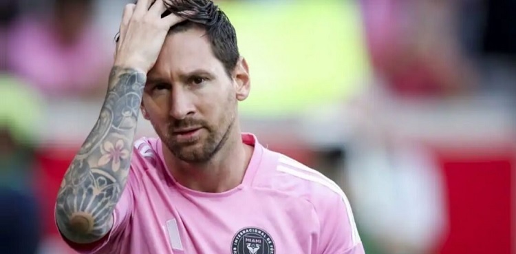 Lionel Messi caught on kiss-cam at Coldplay concert