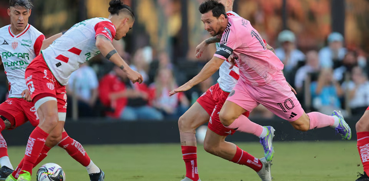 Lionel Messi injures hamstring as Inter Miami top Necaxa