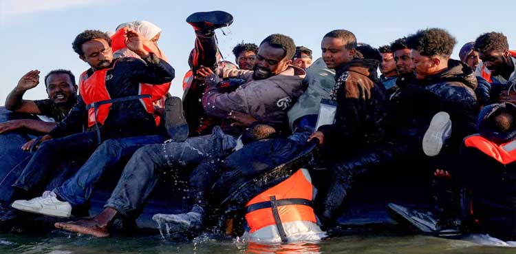 UK migrant arrivals on small boats reach new record