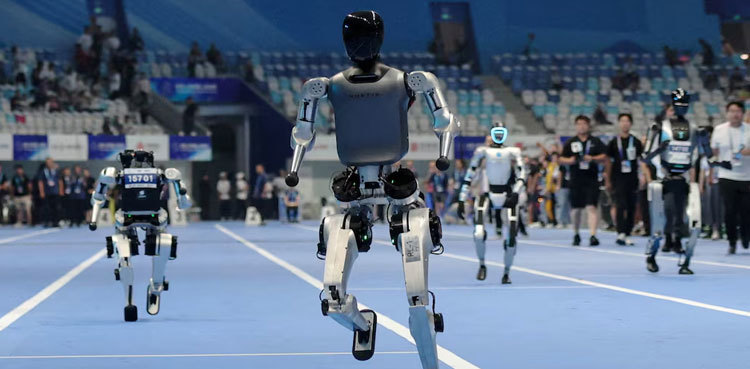 Robots race, play football at China's 'robot Olympics'
